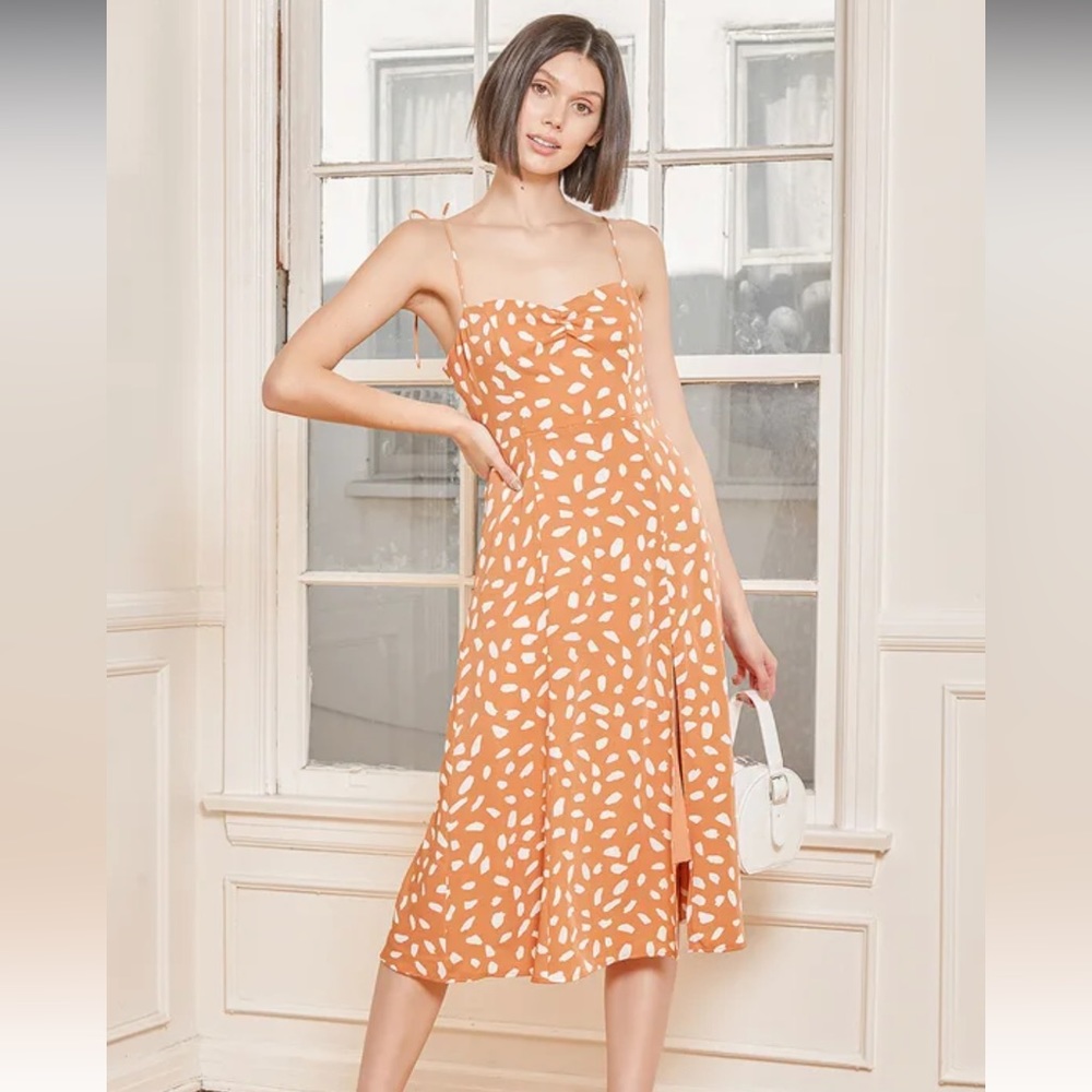 Lulus Party in Paris orange spot print midi dress. Medium. NWT